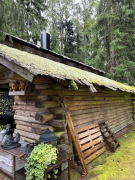 TAIDEKAHVILA ANNE MATTILA, KORSUKYLÄ JA VIINITILA MEGGALA