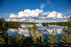 ELÄMYKSIEN TÄYTTEINEN KULTAREITTI